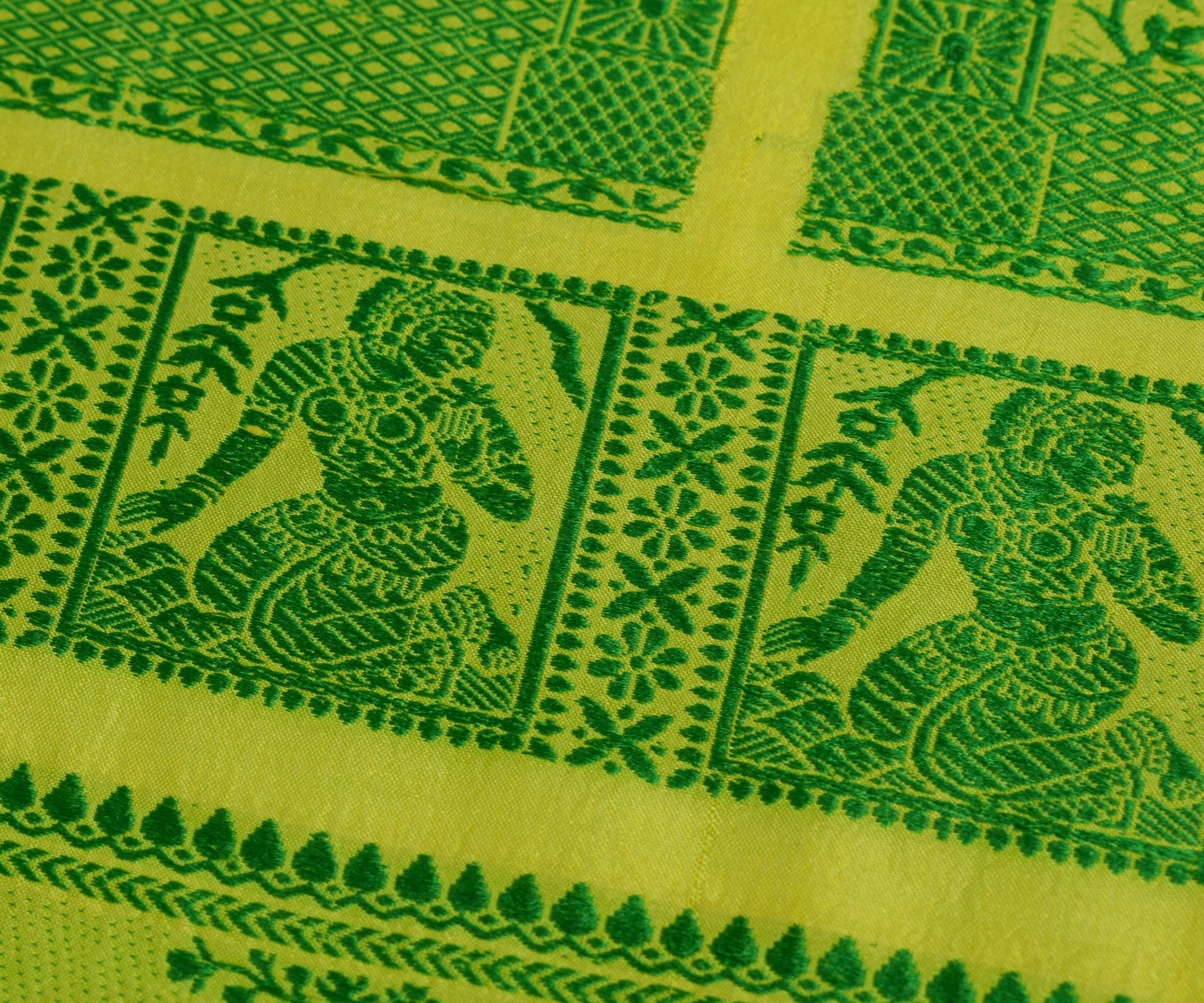 Sushila Vintage Baluchari Woven Sari Remnant Scrap Pure Silk Green Craft Fabric