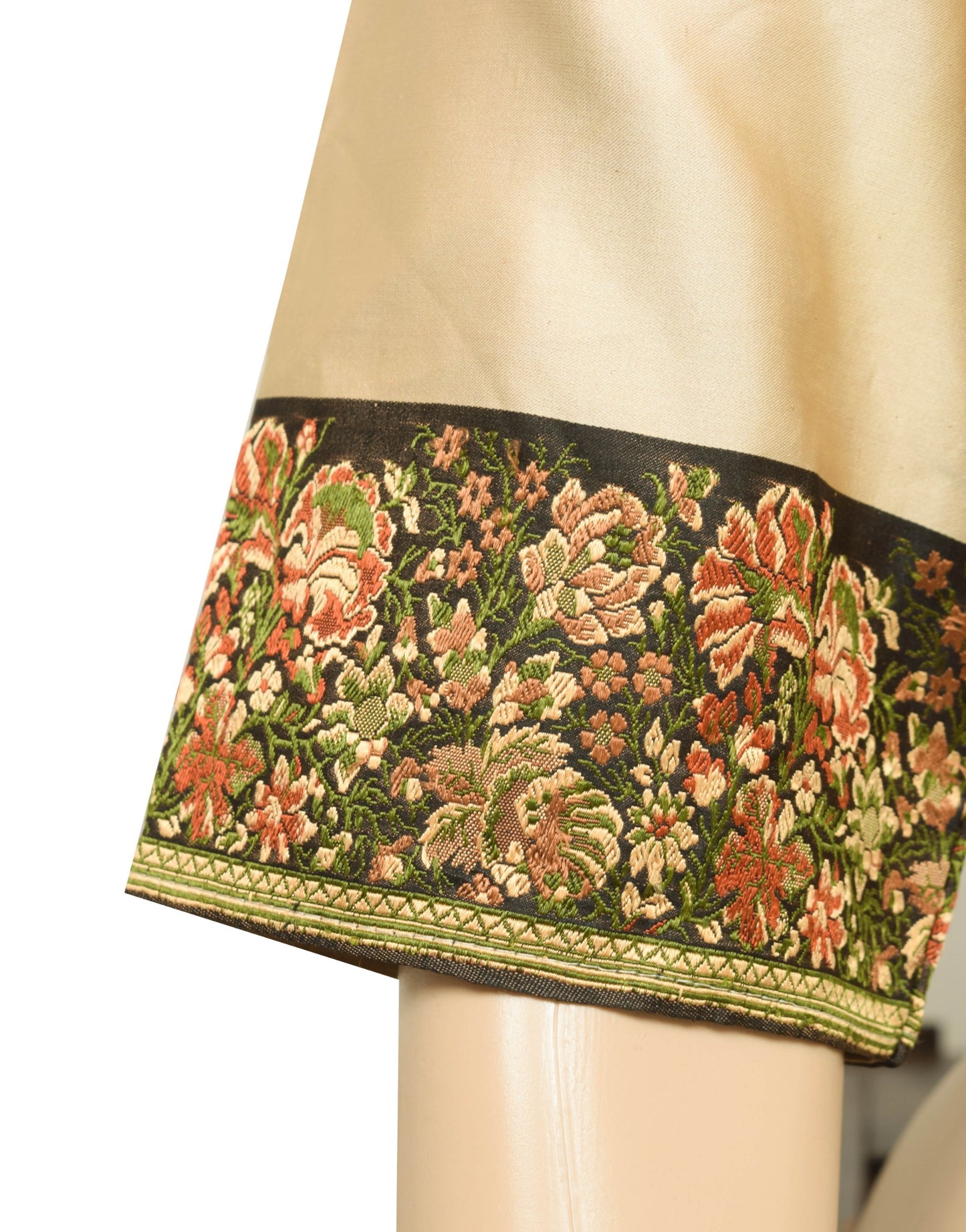 Sushila Vintage Readymade Brown Satin Silk Banarasi Sari Woven Blouse Size 40