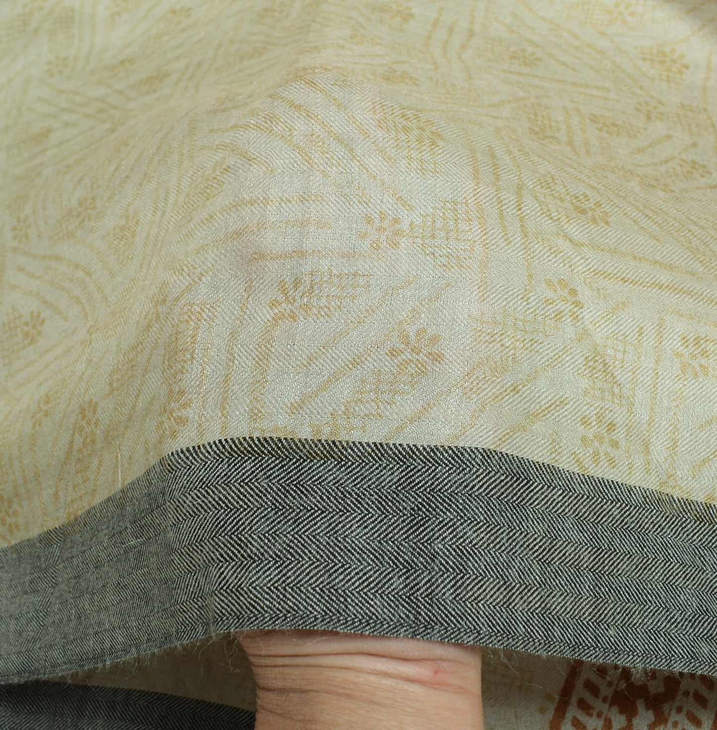 Sushila Vintage Gray Soft Dupatta Pure Woolen Printed Floral Long Stole Shawl