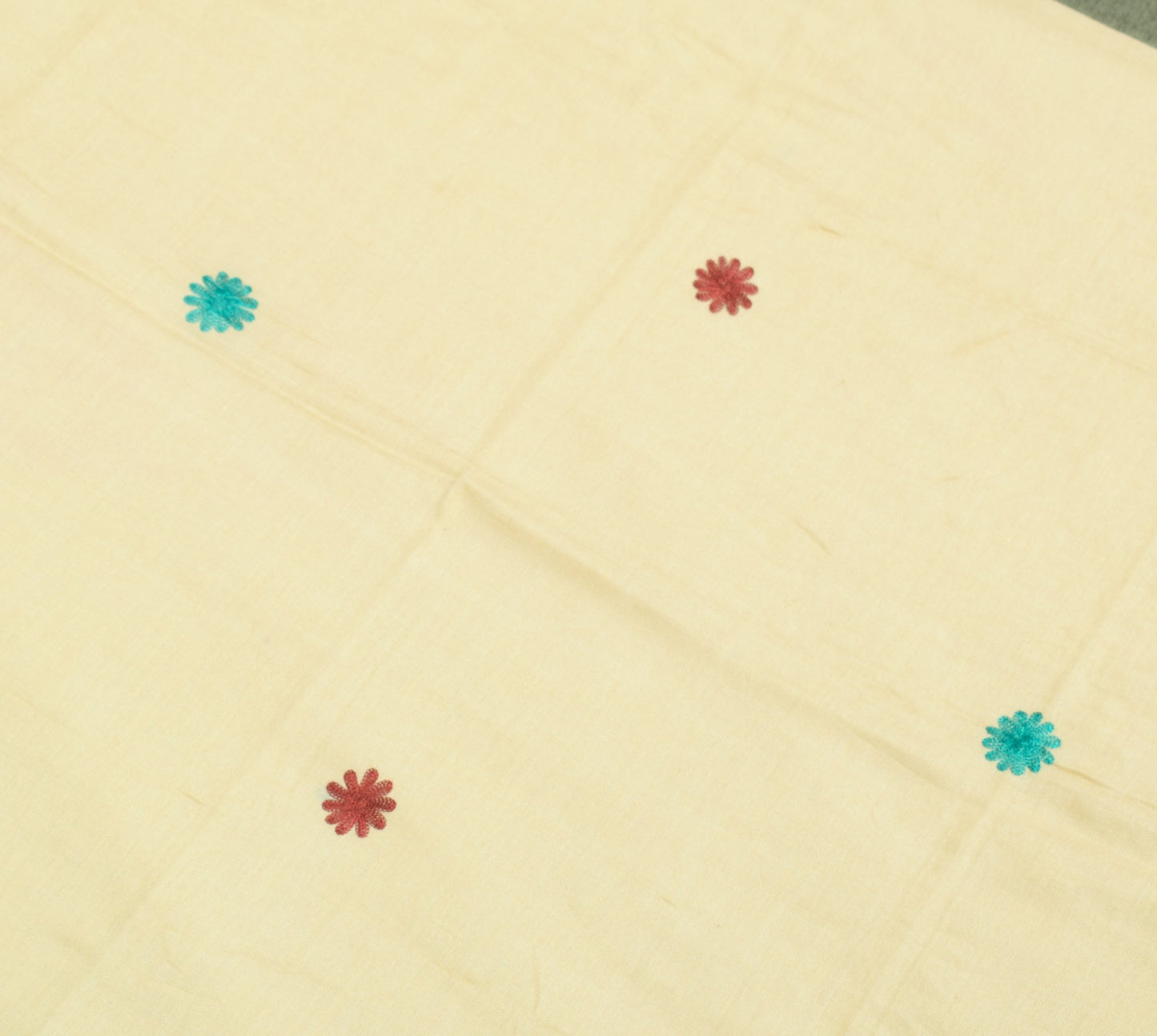 Sushila Vintage Pure Woolen Dupatta Woven Kashmiri Embroidered Cream Long Stole