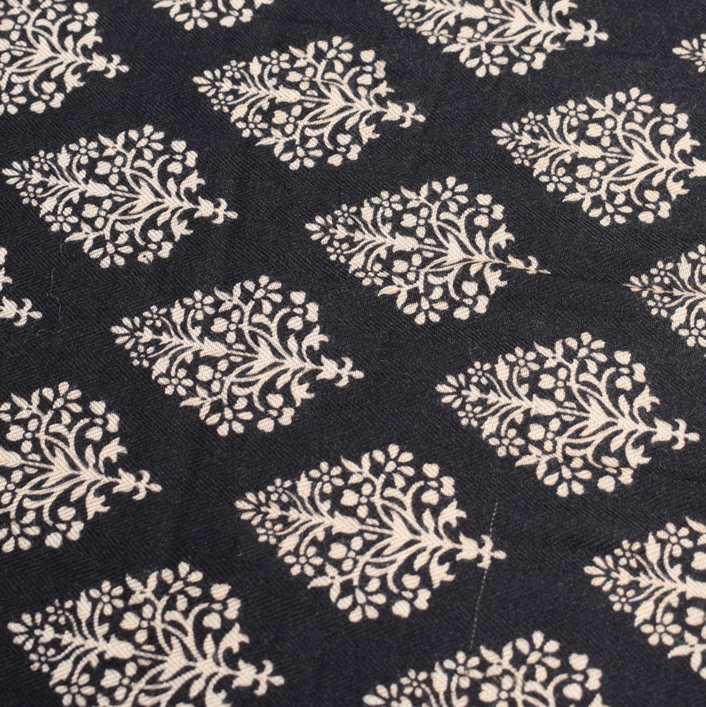 Sushila Vintage Floral Black Dupatta Printed Pure Woolen Shawl Soft Long Stole