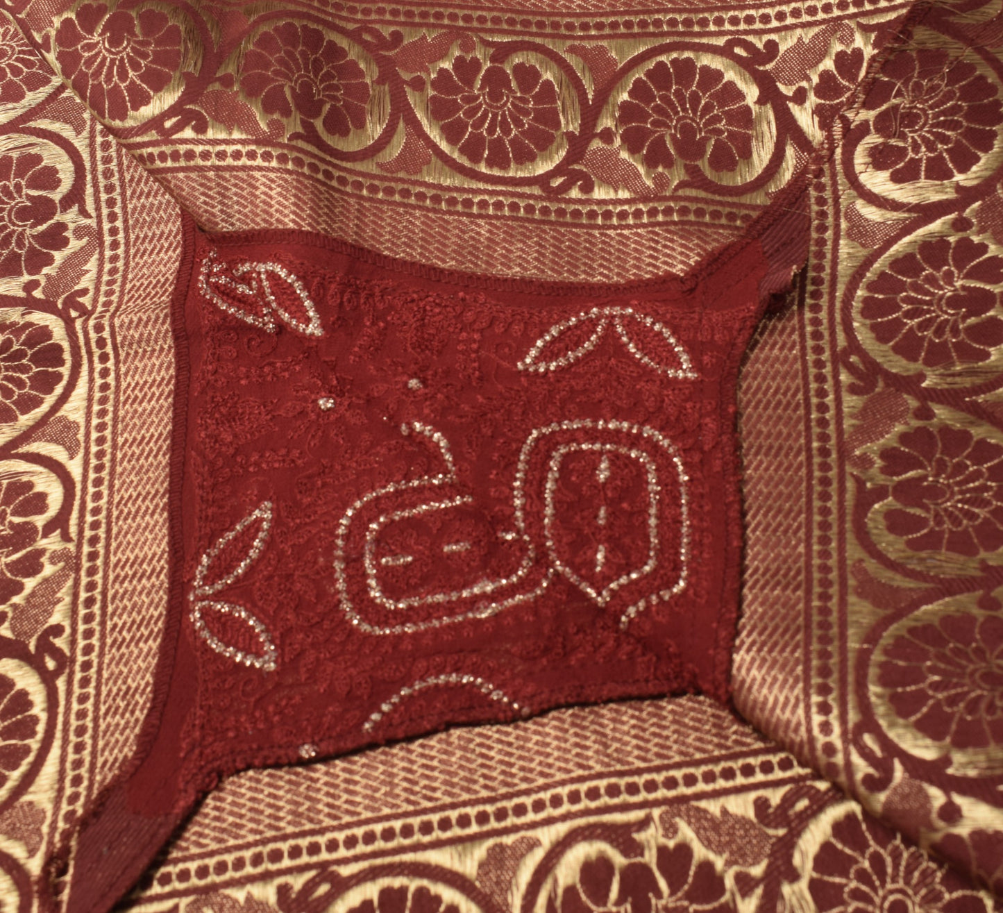 Sushila Vintage Maroon Floral Dupatta Pure Georgette Embroidery Woveb Long Stole