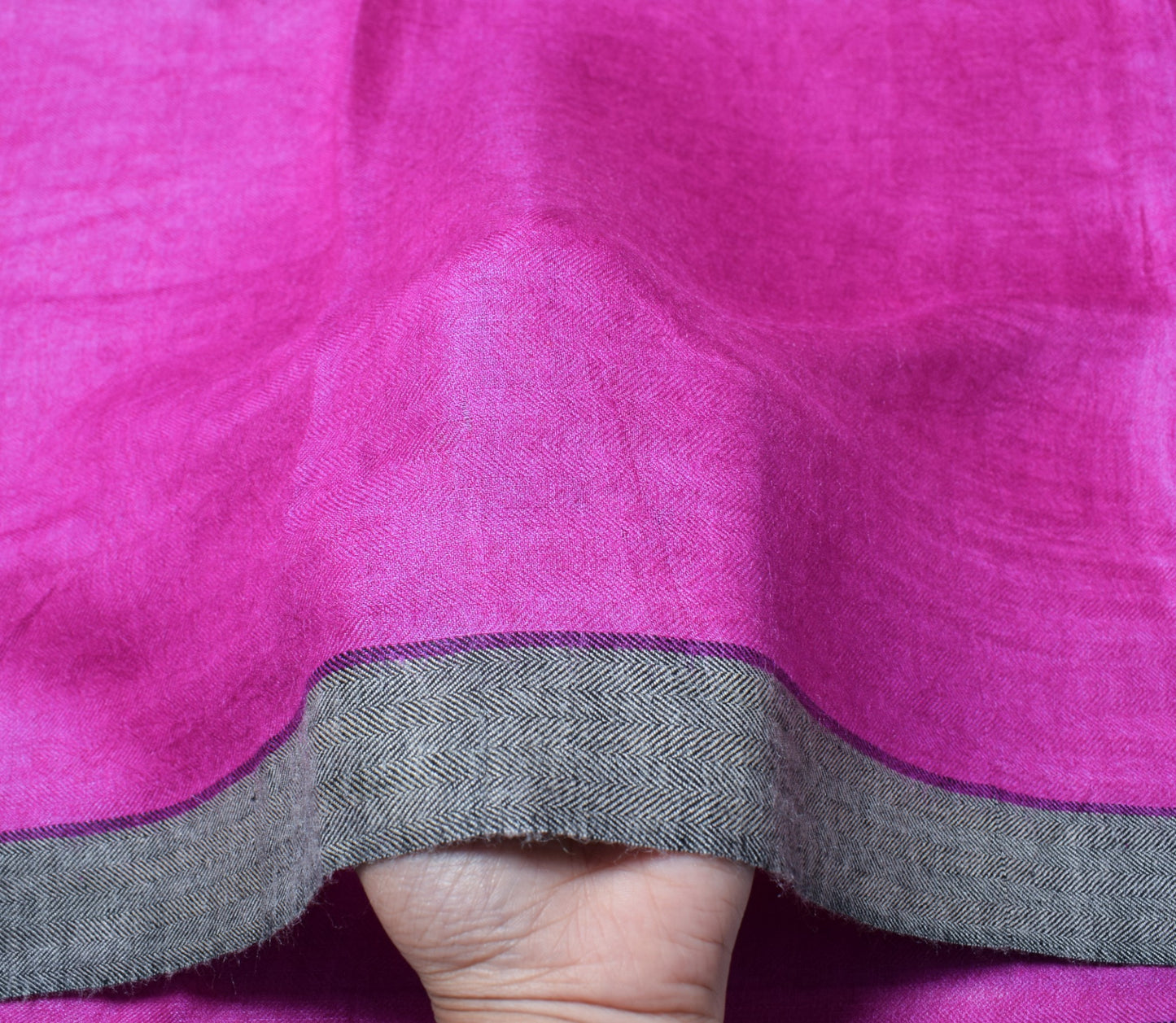Sushila Vintage Fuchsia Pink Dupatta Pure woolen Printed & Woven Soft Long Stole