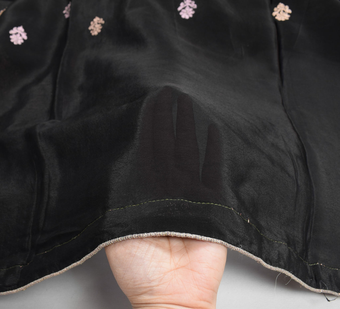 Sushila Vintage Zari Embroidered Dupatta Pure Crepe Silk Floral Black Long Stole