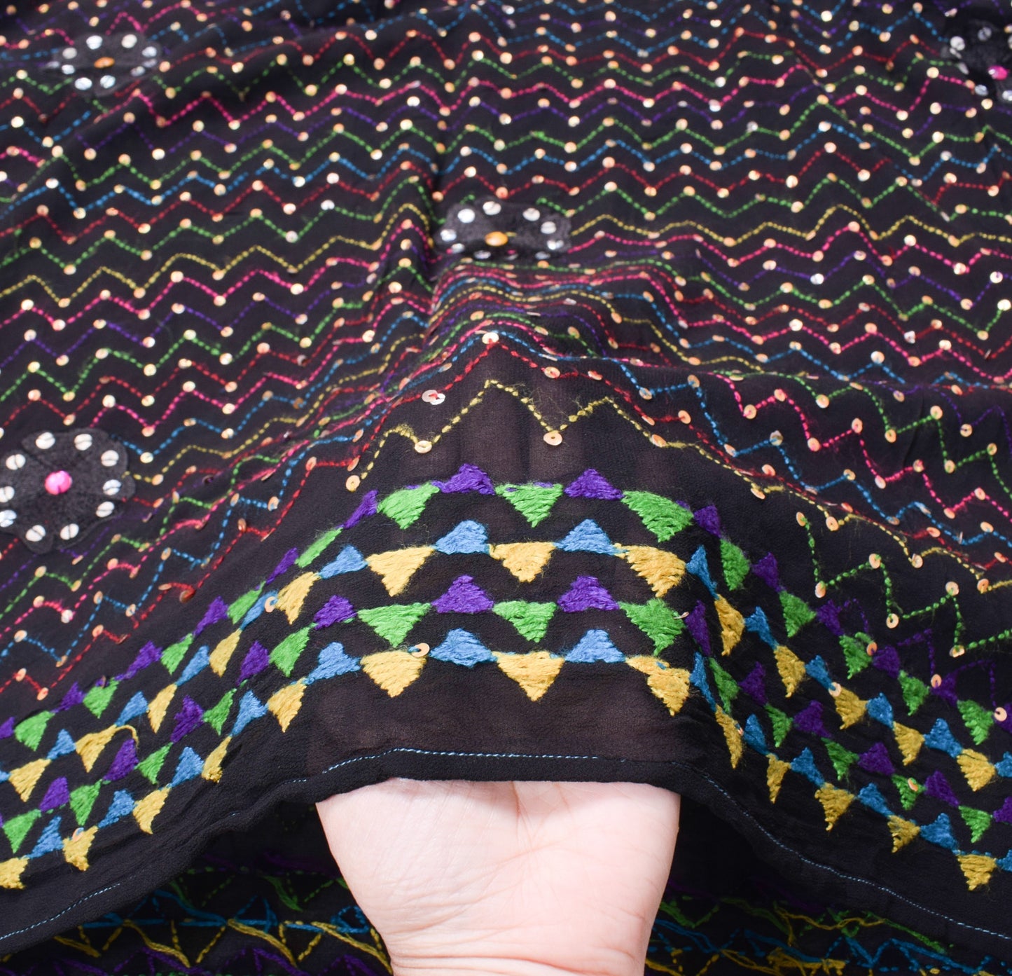 Sushila Vintage Punjab Phulkari Dupatta Black Pure Georgette Zig-Zag Long Stole
