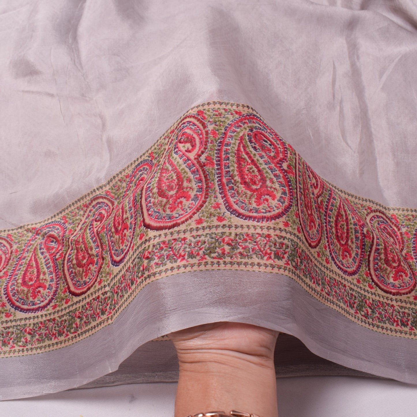 Sushila Vintage 100% Pure Silk Dupatta Paisley Printed Soft Indian Long Stole