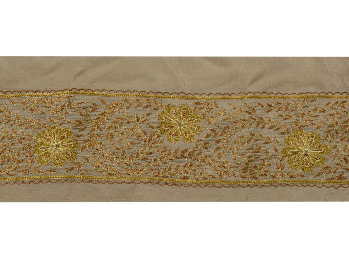 Vintage Sari Border Indian Craft Trim Hand Embrodiered Floral Lace Ribbon Brown