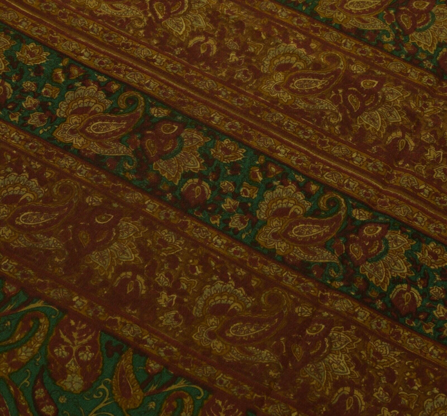 Vintage Scrap Saree 100% Pure Crepe Silk Printed Craft Green Remnant Fabric