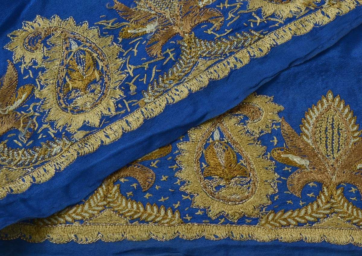 Antique Vintage Sari Border India Craft Trim Embroidred Pailsey Blue Lace Ribbon