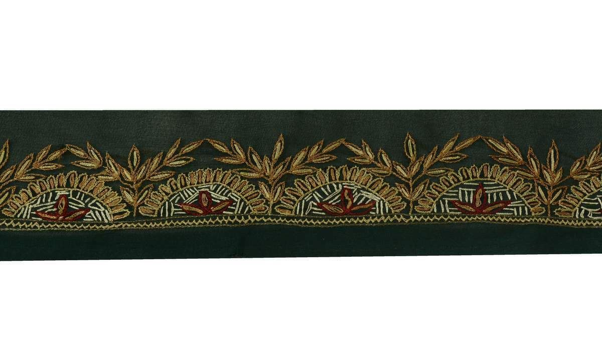 Vintage Sari Border Indian Craft Trim Hand Embroidered Green Lace Ribbon Wrap