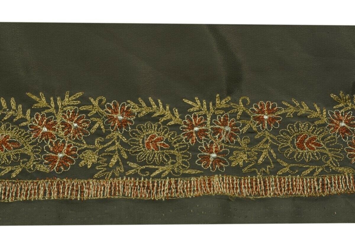 Vintage Saree Border Indian Craft Trim Embroidered Grayish Green Ribbon Lace