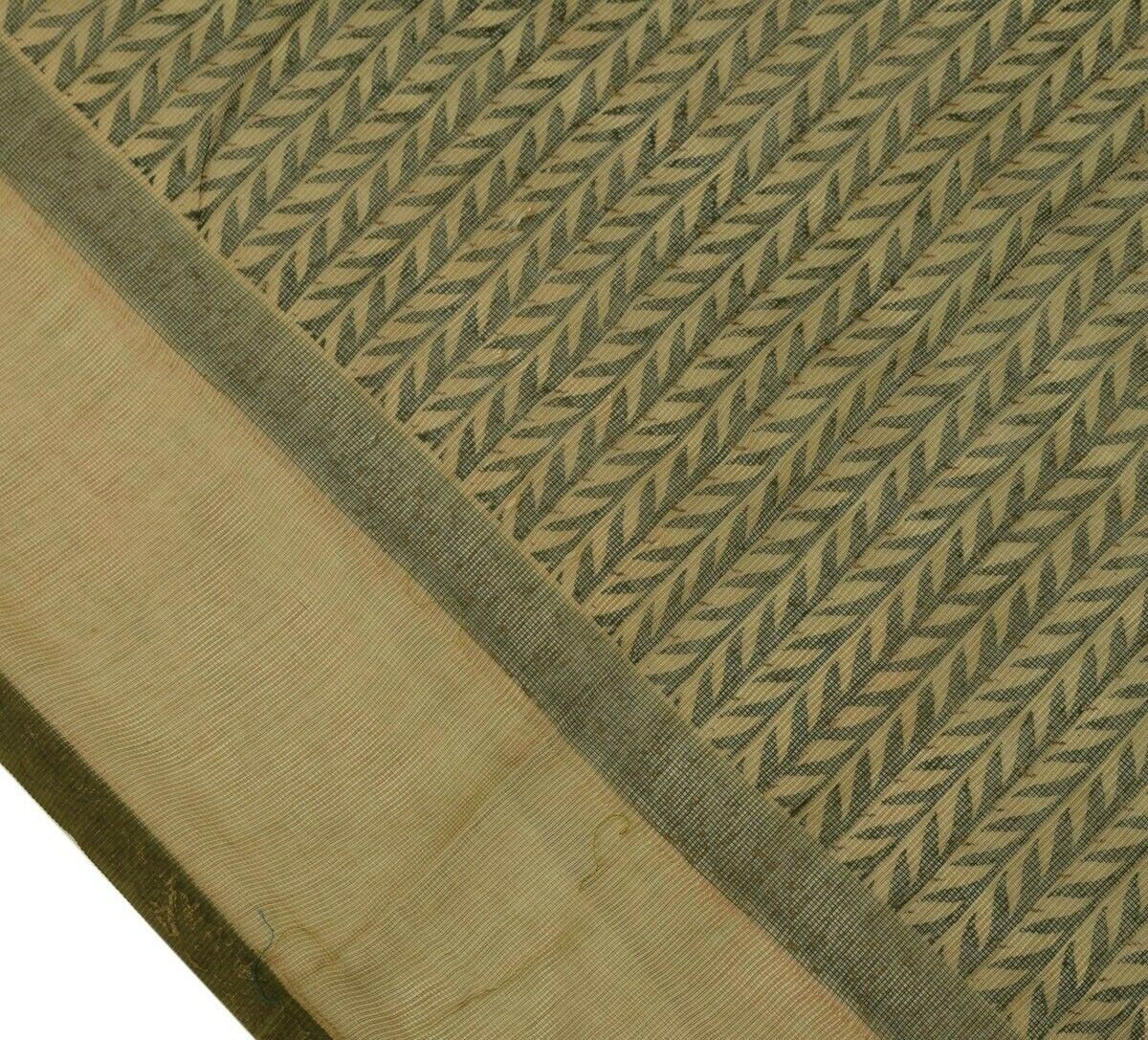 Vintage Sari Remnant Printed Scrap Supernet Fabric for Sewing Craft Green