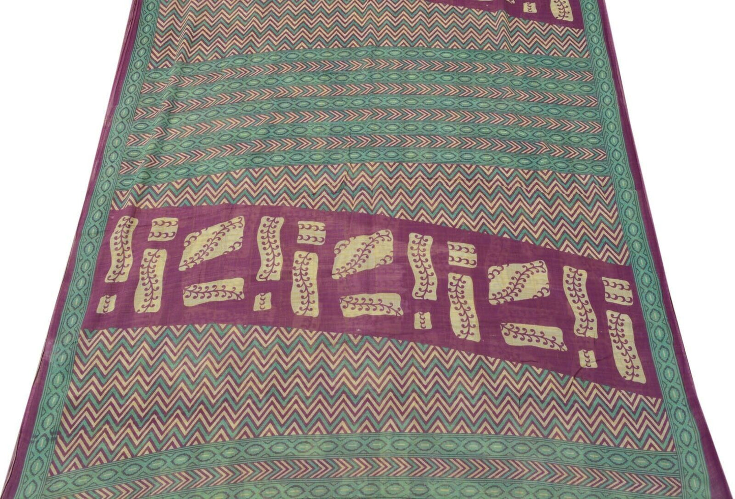 Vintage Saree 100% Pure Cotton Purple Zig-Zag Printed Scrap Sari For Craft