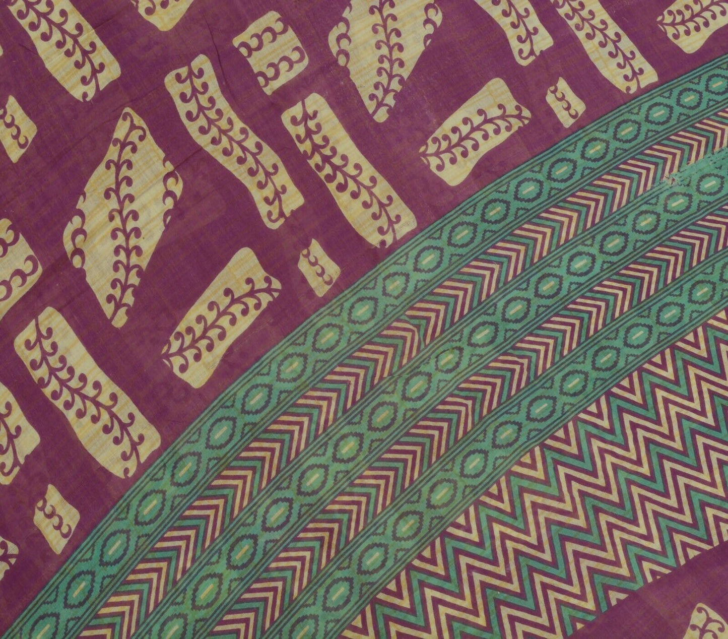 Vintage Saree 100% Pure Cotton Purple Zig-Zag Printed Scrap Sari For Craft