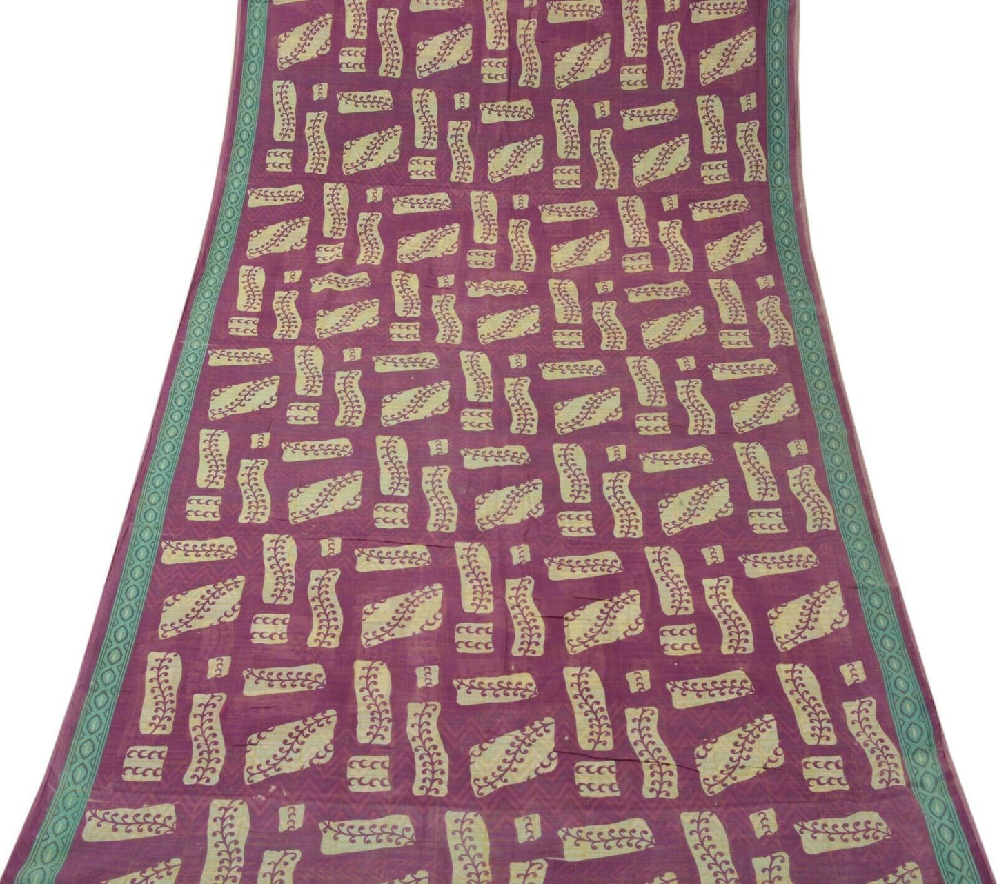 Vintage Saree 100% Pure Cotton Purple Zig-Zag Printed Scrap Sari For Craft