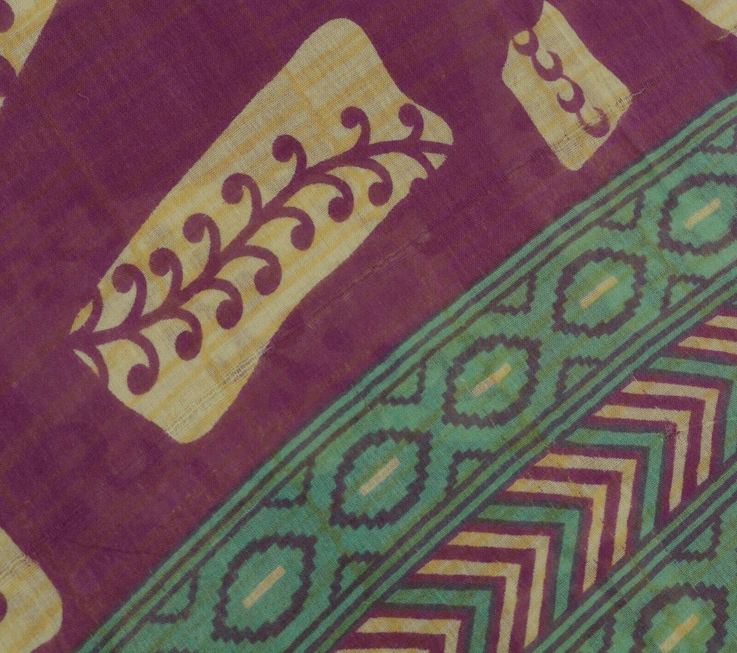 Vintage Saree 100% Pure Cotton Purple Zig-Zag Printed Scrap Sari For Craft