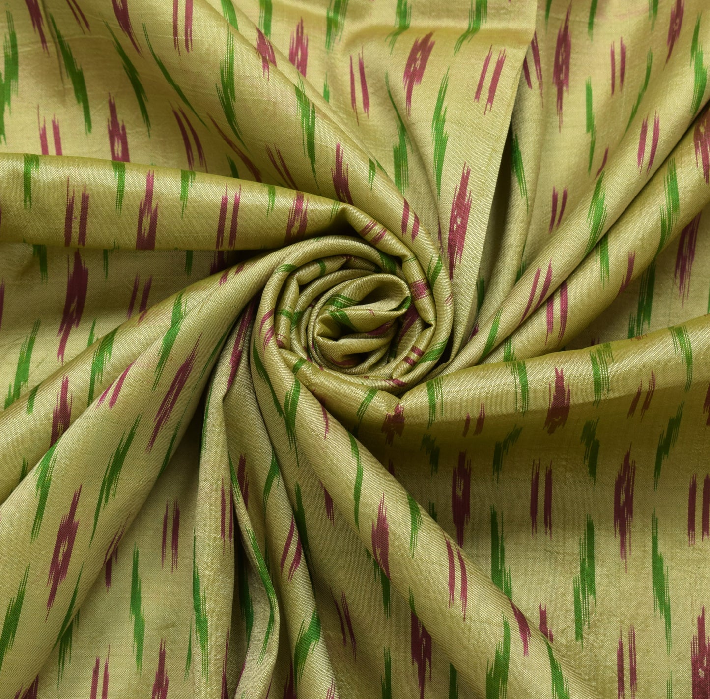 Sushila Vintage Cream Scrap Craft Saree Pure Silk Hand Woven Ikkat Patola Fabric