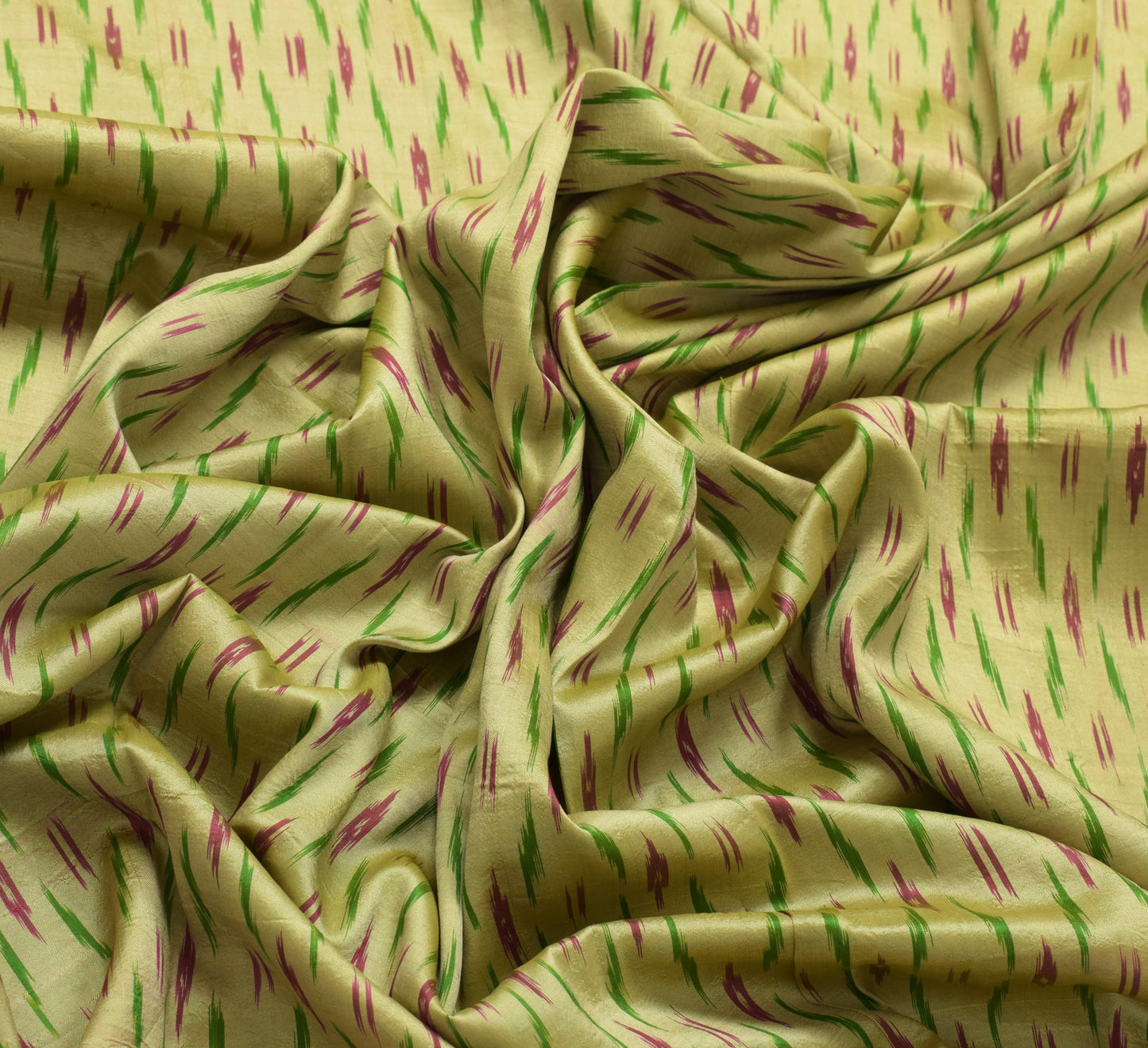 Sushila Vintage Cream Scrap Craft Saree Pure Silk Hand Woven Ikkat Patola Fabric