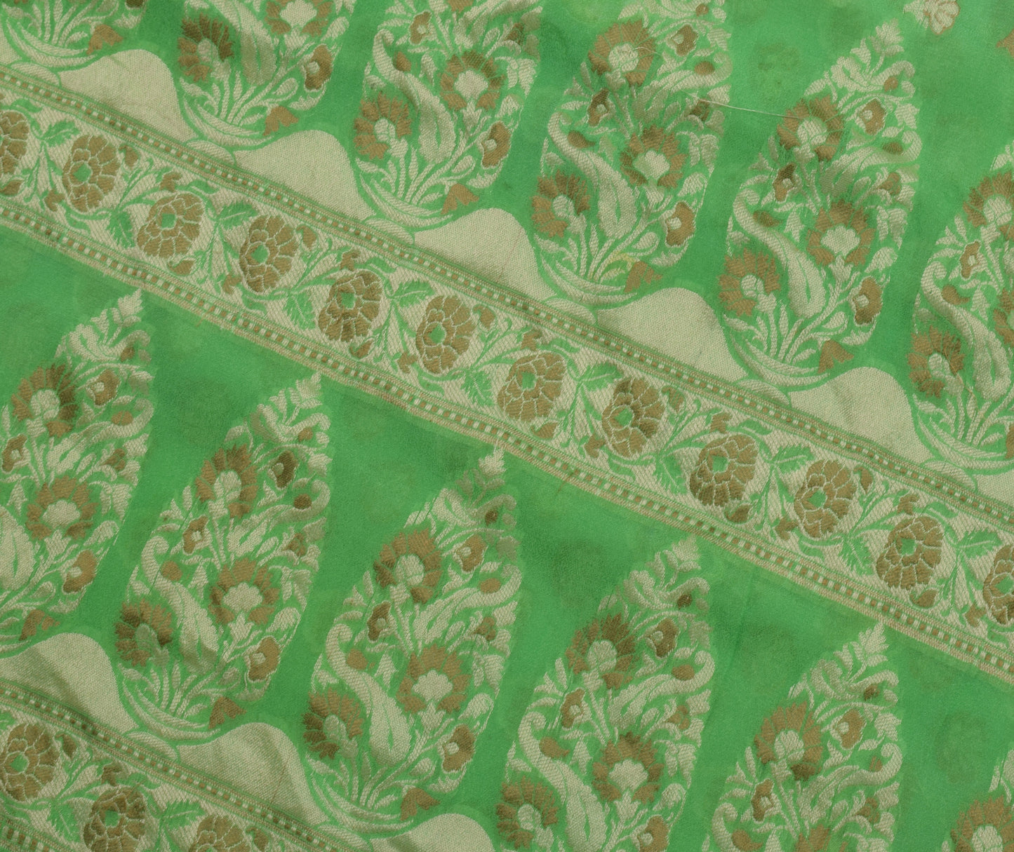 Sushila Vintage Green Scrap Saree Pure Georgette Woven Floral Sari 5 Yard Fabric