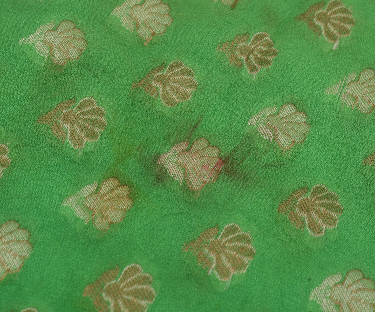 Sushila Vintage Green Scrap Saree Pure Georgette Woven Floral Sari 5 Yard Fabric