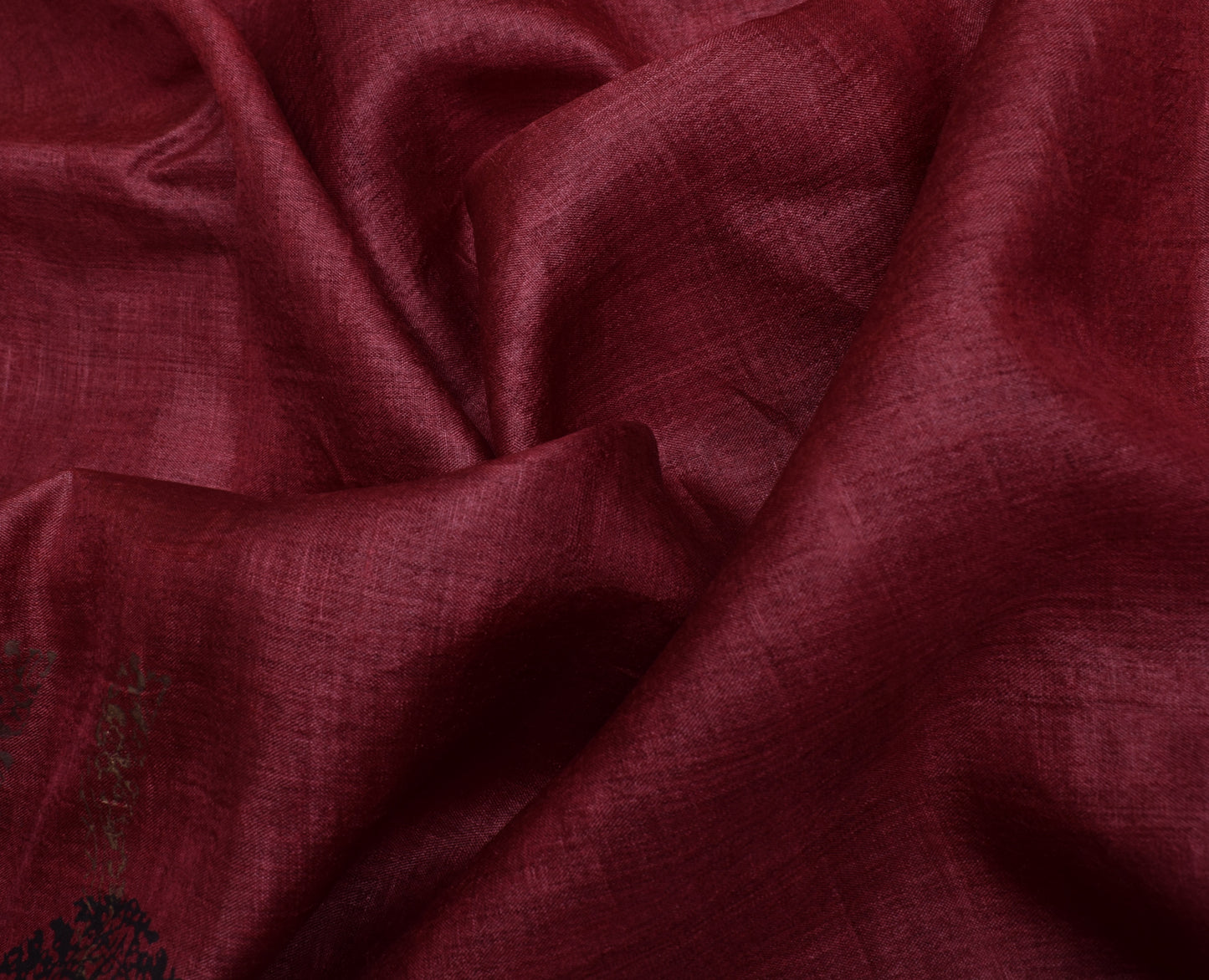 Sushila Vintage Indian Maroon Scrap Saree Pure Silk Printed 5 Yard Sari Fabric
