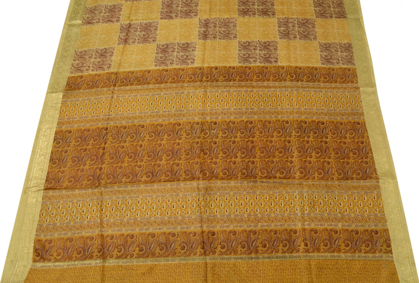 Sushila Vintage Cream Scrap Sari 100% Pure Silk Printed Paisley Craft Fabric