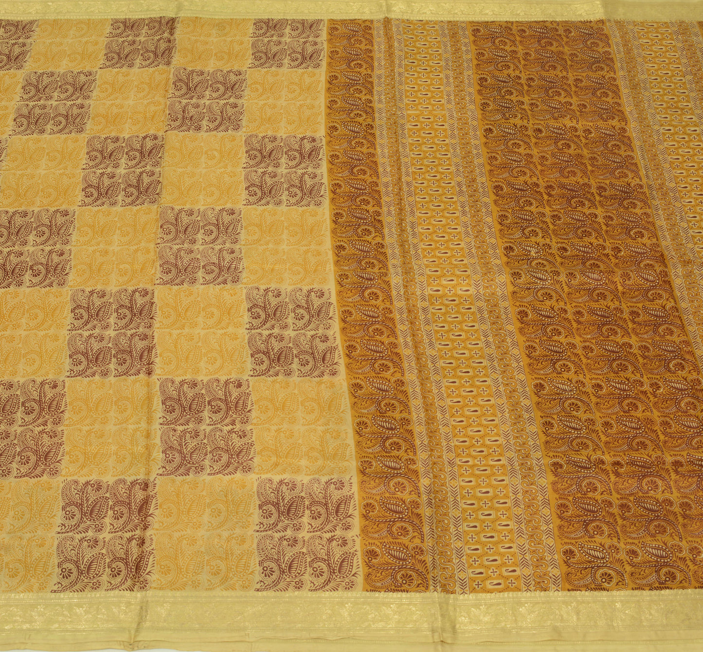 Sushila Vintage Cream Scrap Sari 100% Pure Silk Printed Paisley Craft Fabric