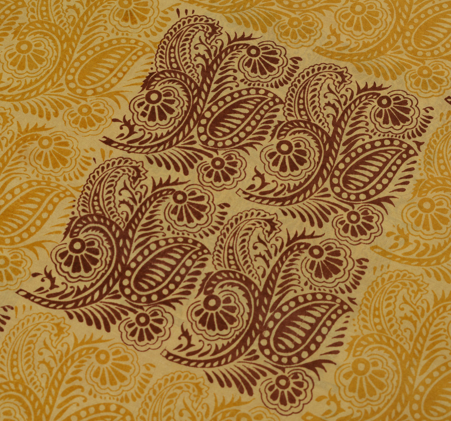 Sushila Vintage Cream Scrap Sari 100% Pure Silk Printed Paisley Craft Fabric