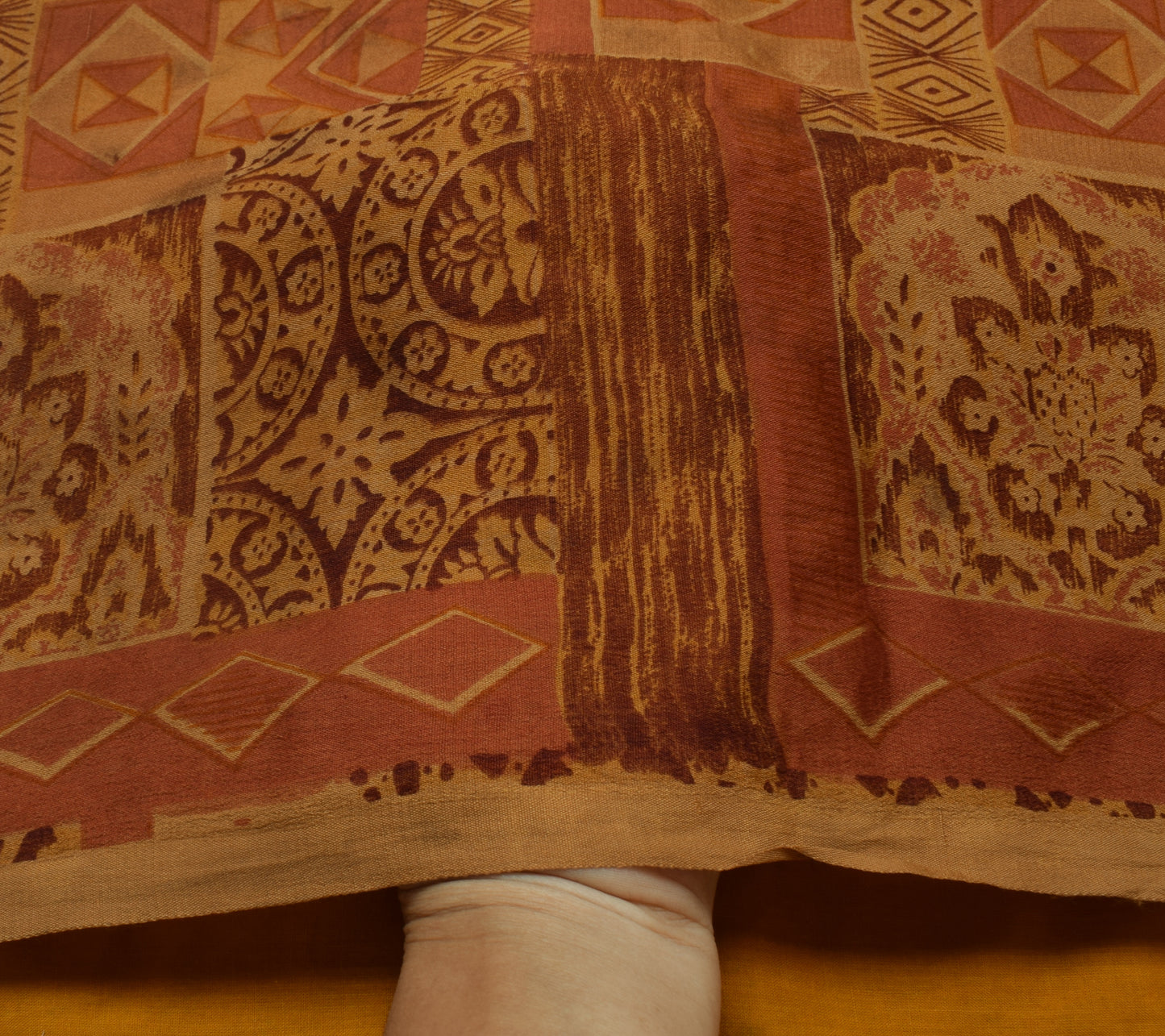 Sushila Vintage Brown Scrap Saree 100% Pure Silk Printed Sari 5 Yard Fabric