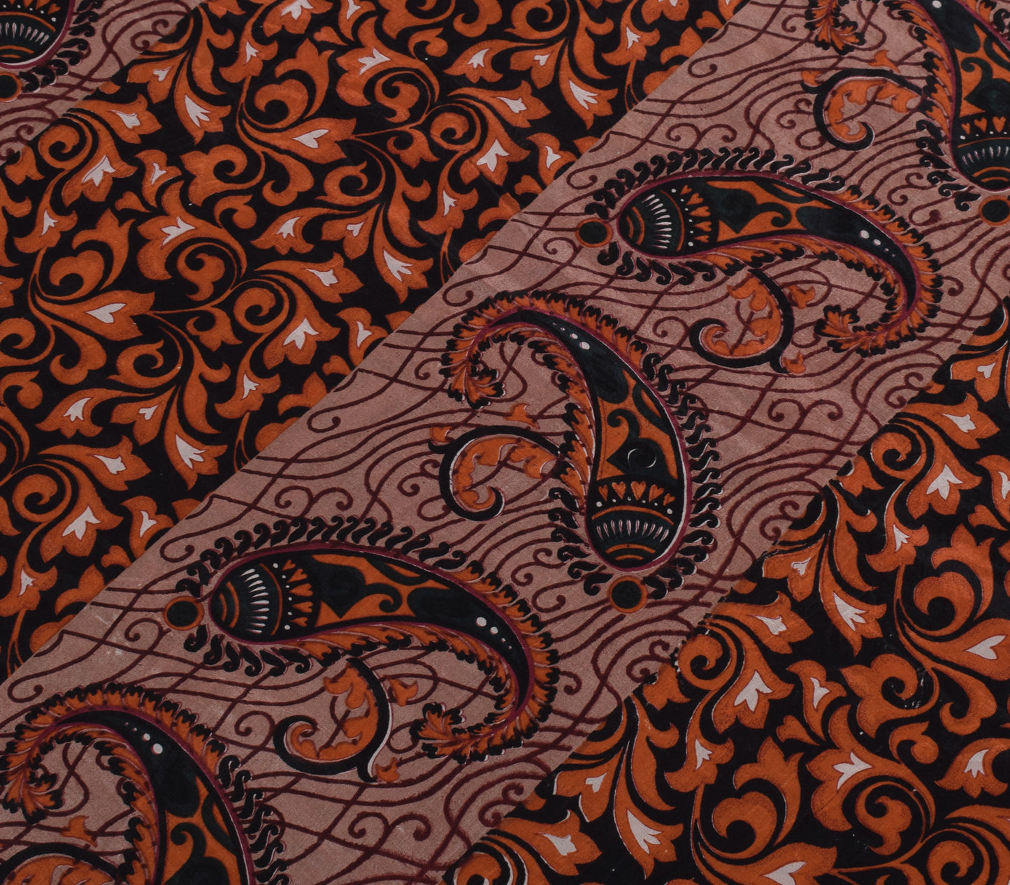 Sushila Vintage Indian Scrap Saree Blend Silk Printed Paisley Sari 5 YD Fabric