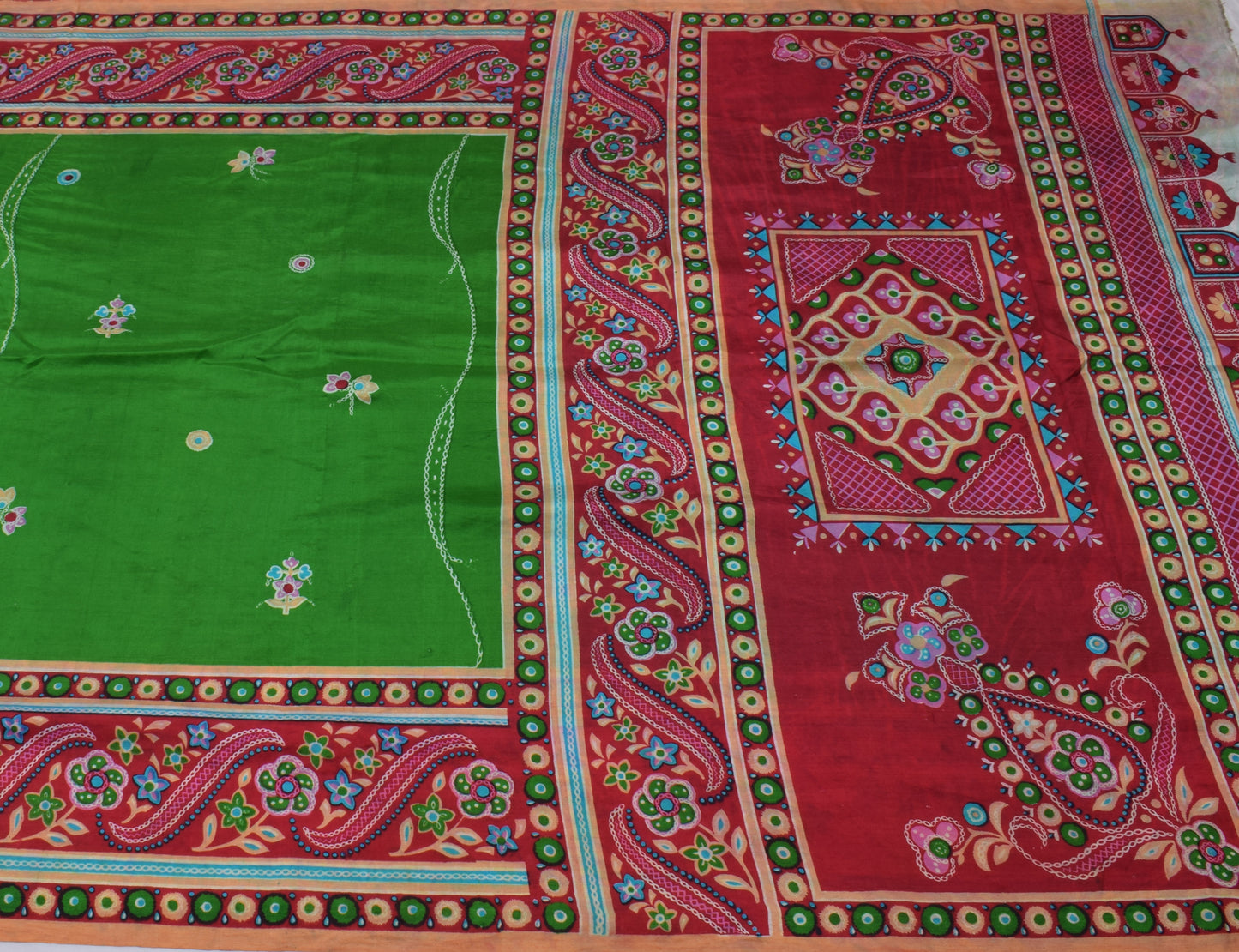 Sushila Vintage Green Scrap Saree 100% Pure Silk Printed Floral Sari Fabric