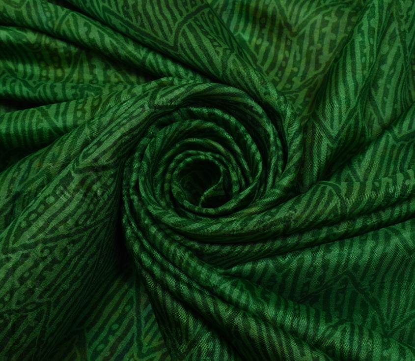 Sushila Vintage Green Scrap Saree 100% Pure Silk Printed Zig-Zag Sari Fabric