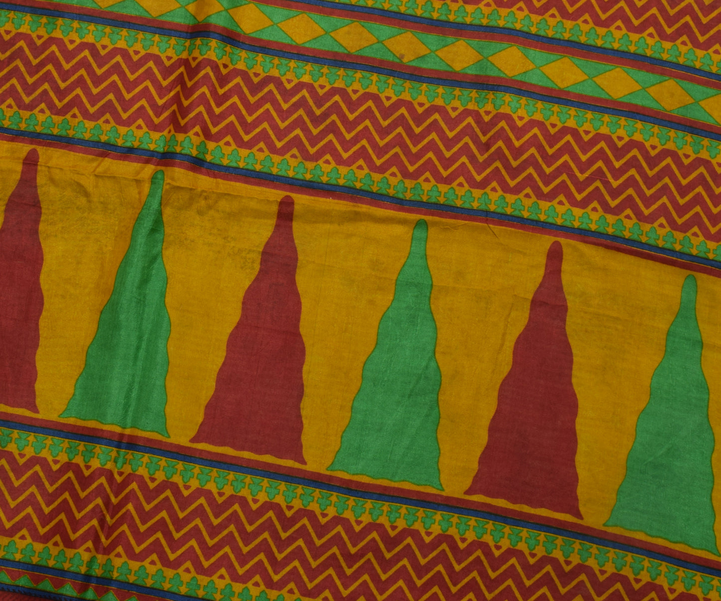 Sushila Vintage Green Scrap Saree 100% Pure Silk Printed Zig-Zag Sari Fabric