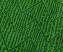 Sushila Vintage Green Scrap Saree 100% Pure Silk Printed Zig-Zag Sari Fabric