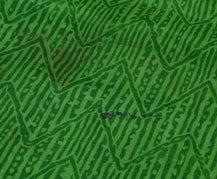 Sushila Vintage Green Scrap Saree 100% Pure Silk Printed Zig-Zag Sari Fabric