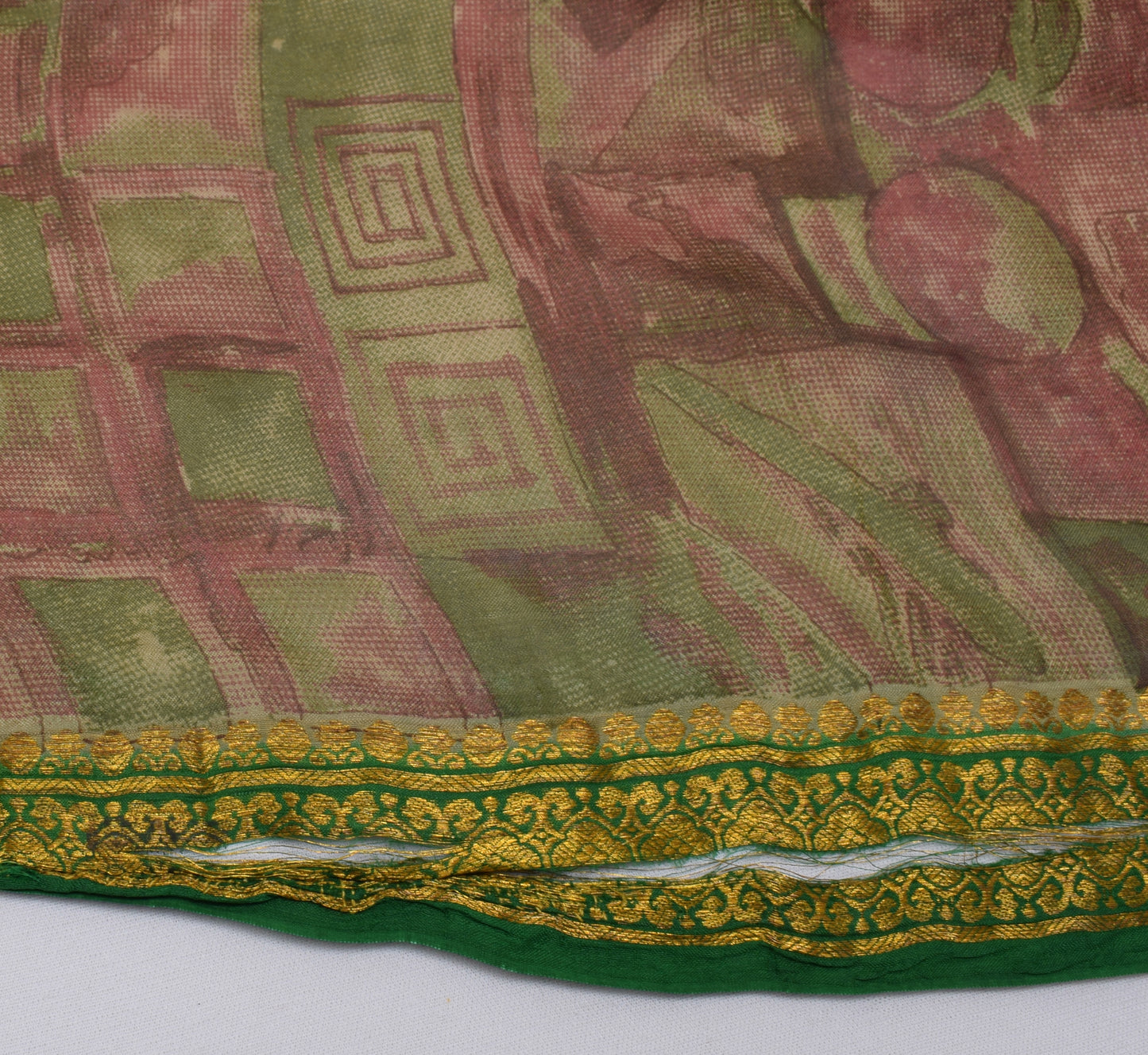 Sushila Vintage Indian Scrap Saree 100% Pure Silk Printed 5 Yard Sari Fabric