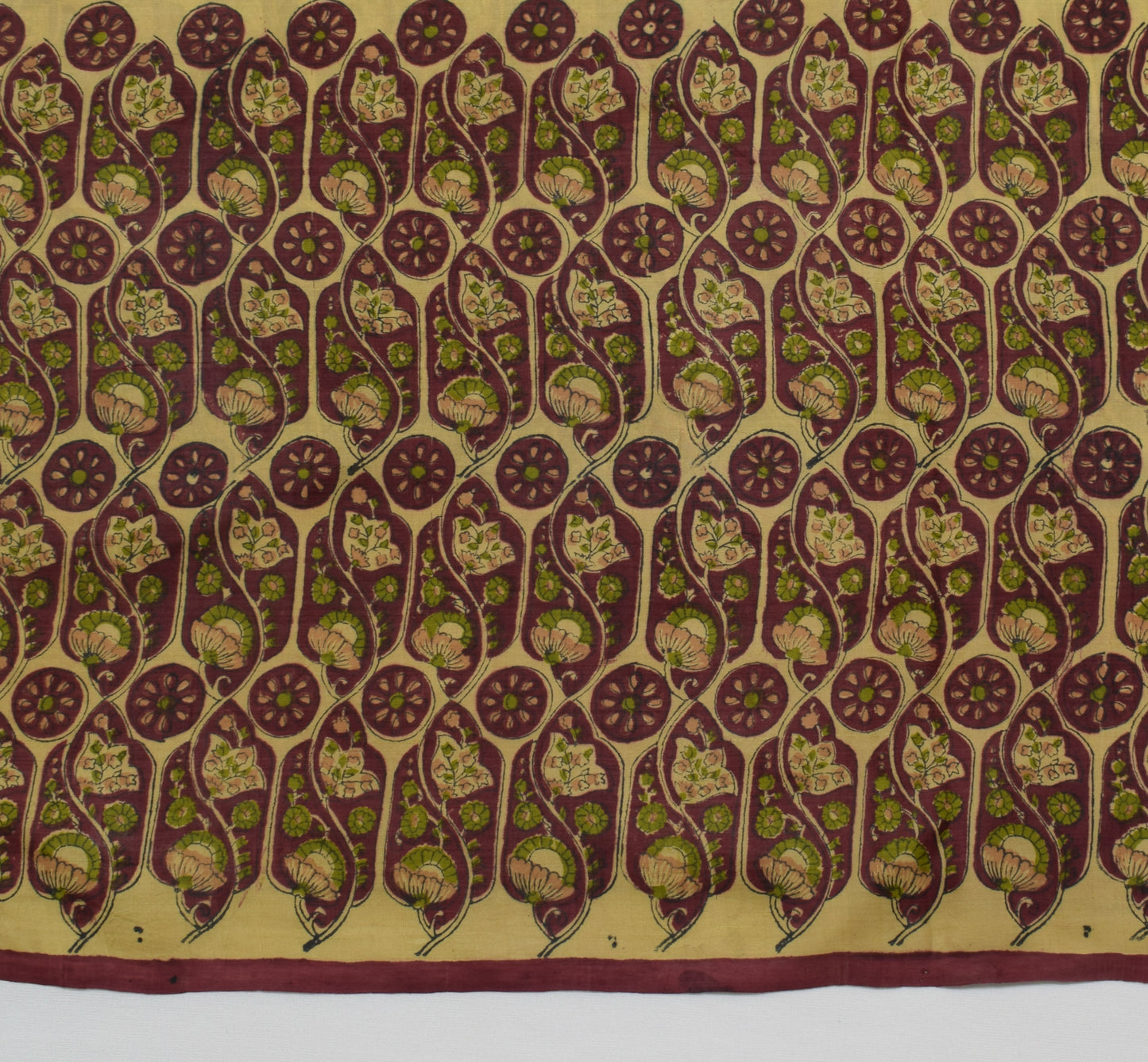 Sushila Vintage Indian Scrap Saree 100% Pure Silk Printed 5 Yard Sari Fabric