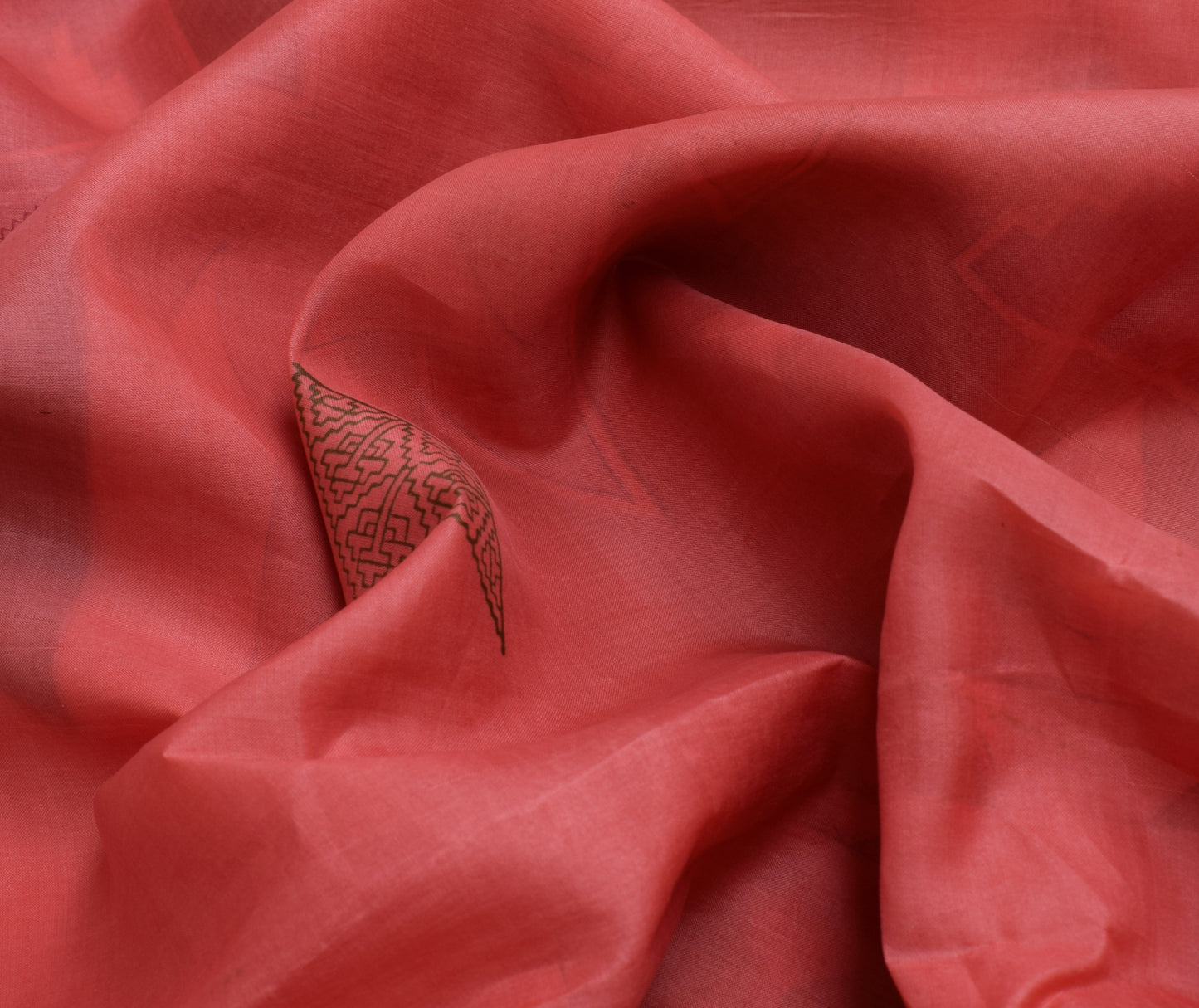 Sushila Vintage Peach Indian Scrap Saree 100% Pure Silk Printed Sari Fabric