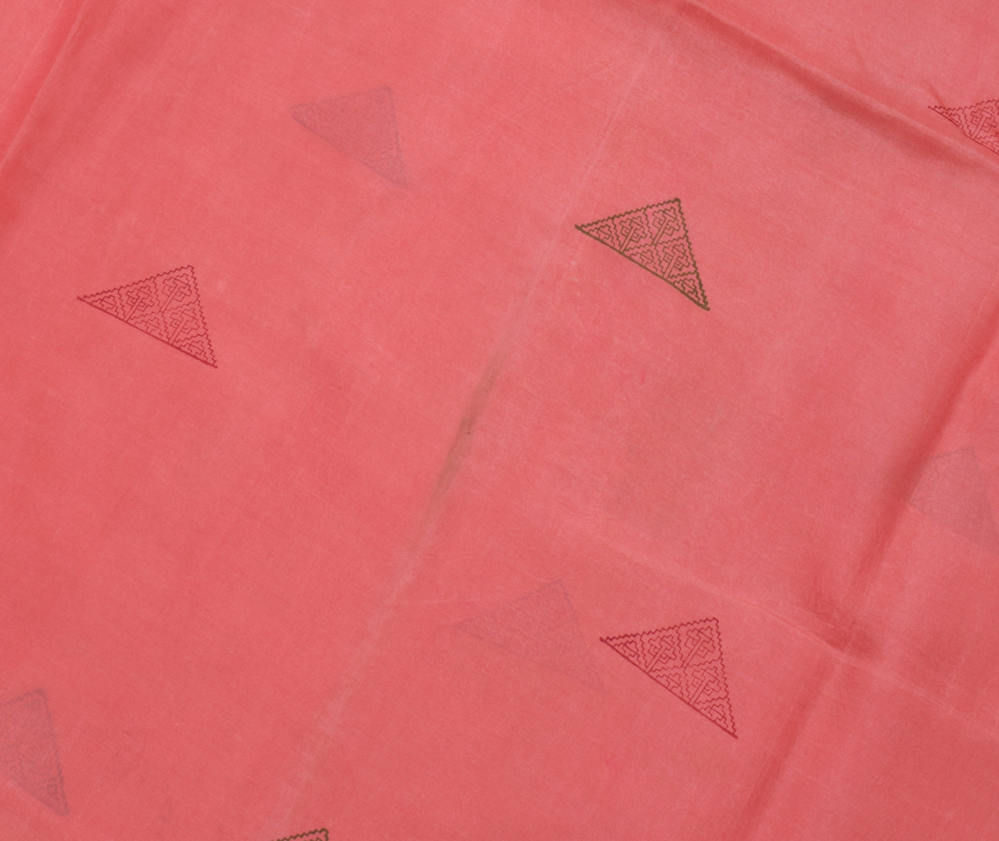 Sushila Vintage Peach Indian Scrap Saree 100% Pure Silk Printed Sari Fabric