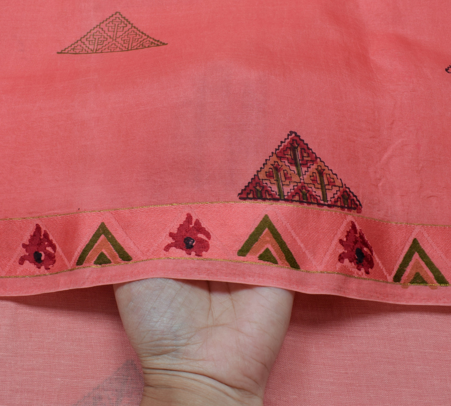 Sushila Vintage Peach Indian Scrap Saree 100% Pure Silk Printed Sari Fabric