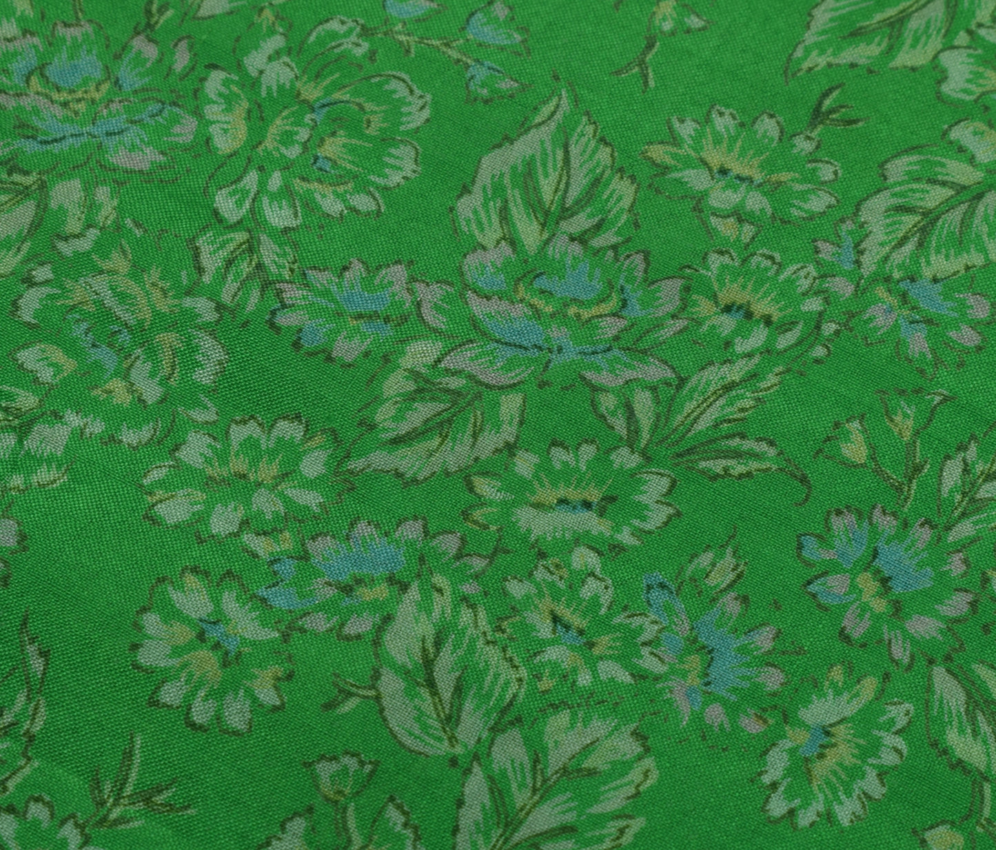 Sushila Vintage Green Scrap Saree 100% Pure Silk Printed Floral Sari Fabric