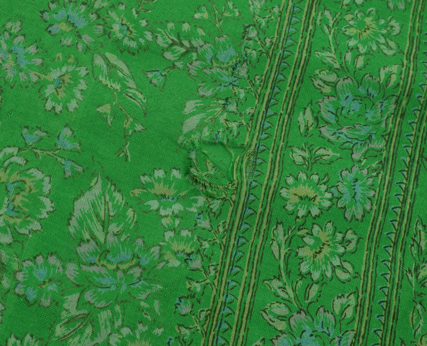 Sushila Vintage Green Scrap Saree 100% Pure Silk Printed Floral Sari Fabric