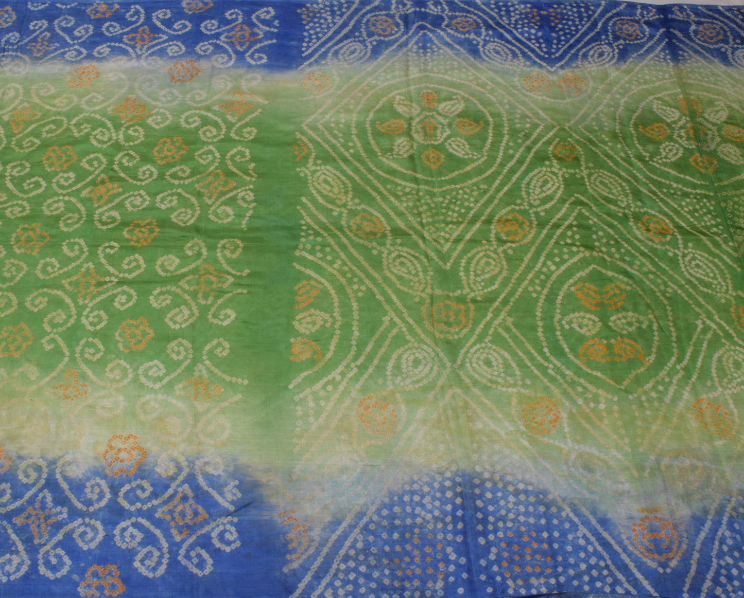 Sushila Vintage Green Scrap Saree 100% Pure Silk Bandhani Printed Sari Fabric