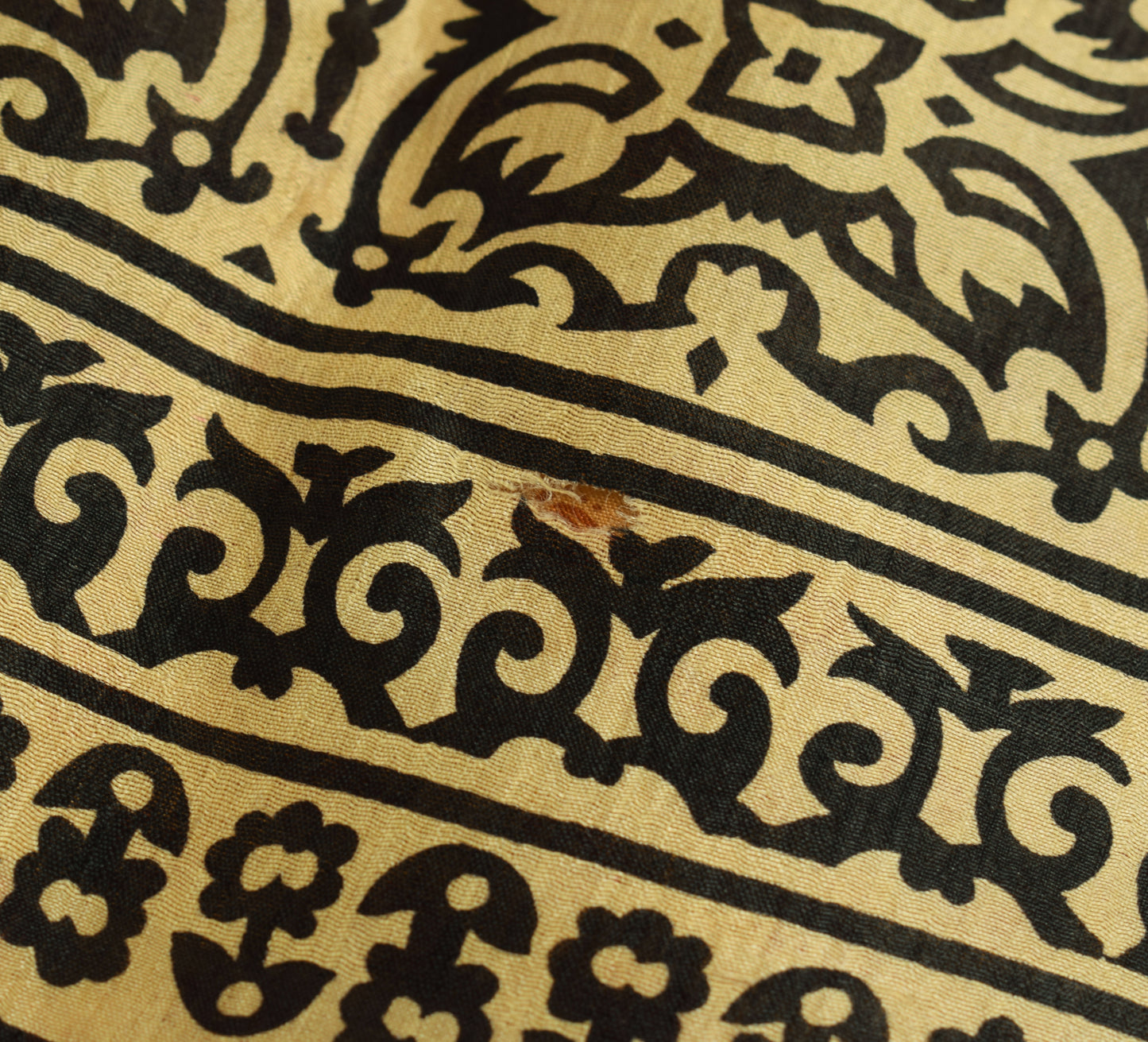 Sushila Vintage Brown Scrap Saree 100% Pure Silk Printed Sari 5 YD Craft Fabric
