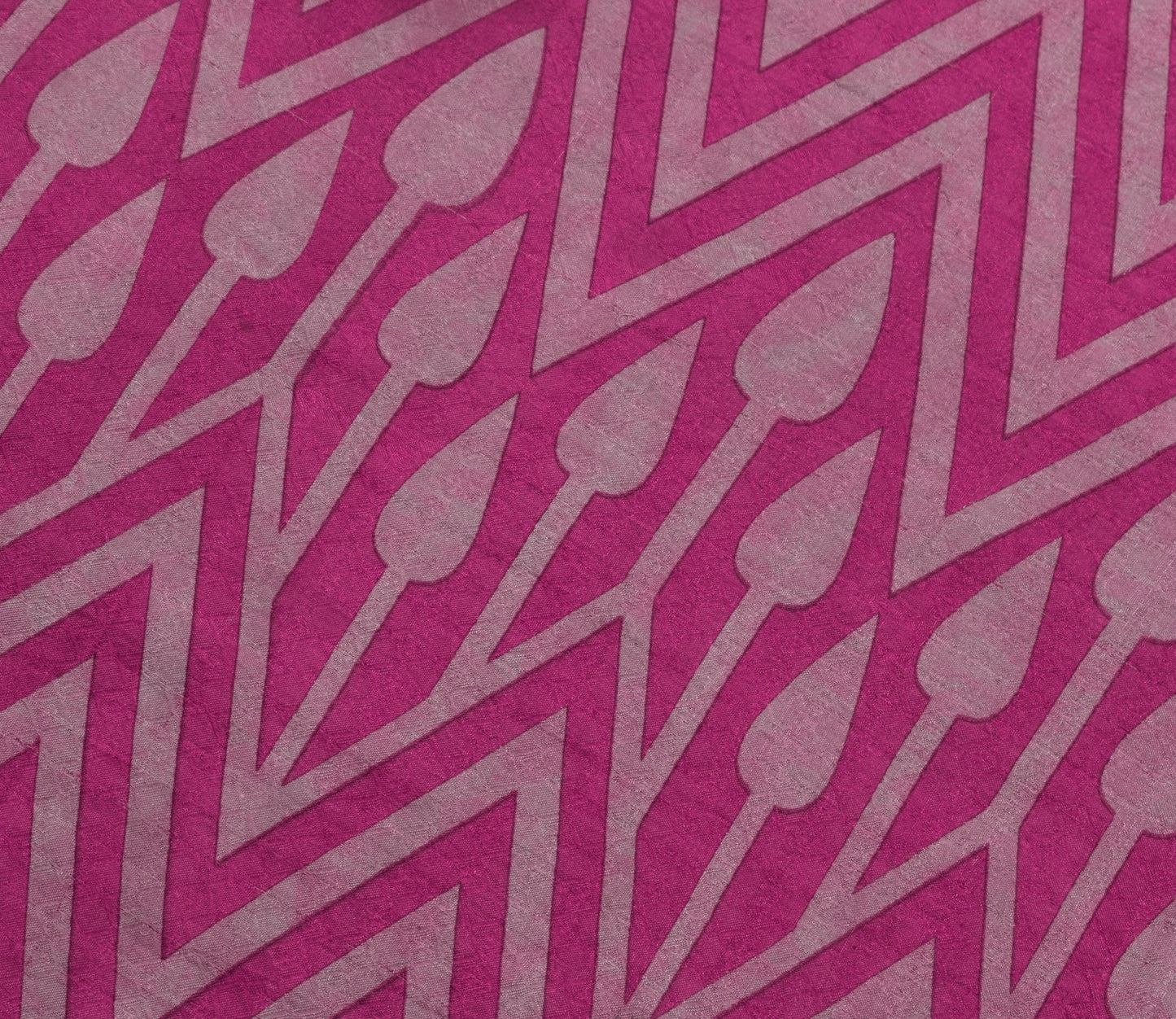 Sushila Vintage Magenta Scrap Saree 100% Pure Silk Printed Zig-Zag Sari Fabric