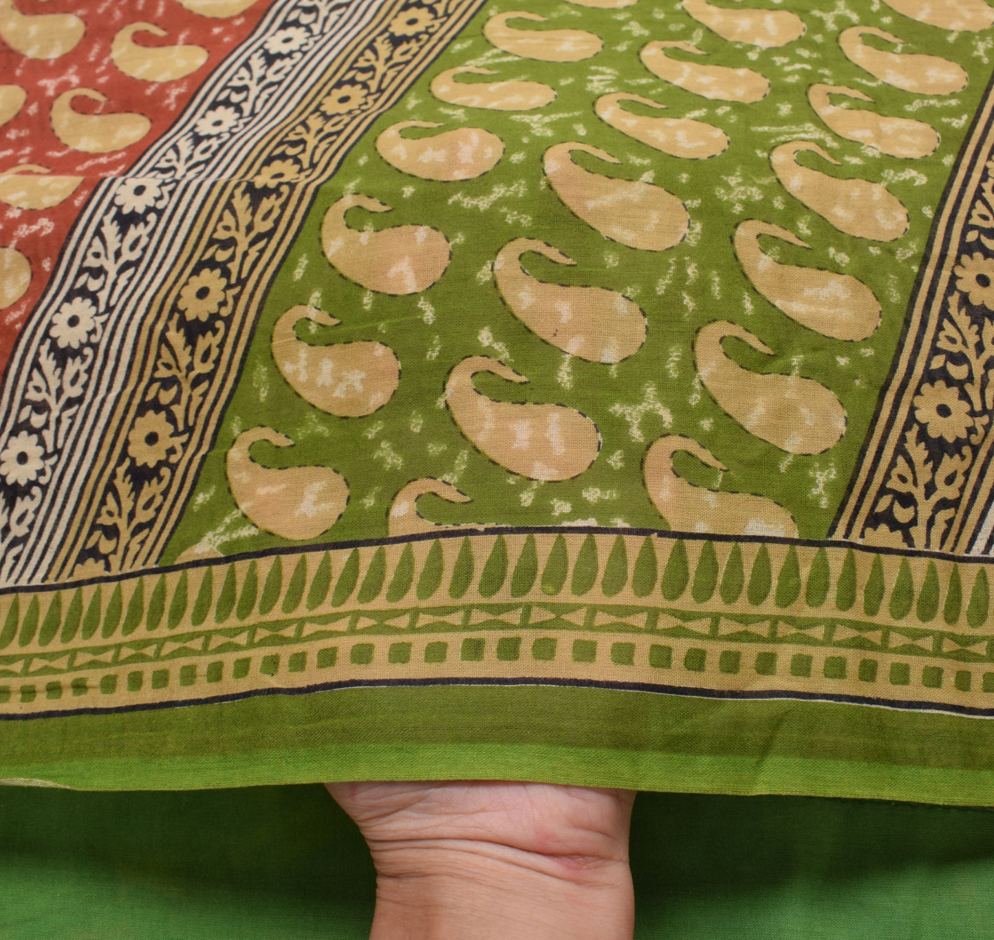 Sushila Vintage Green Scrap Saree 100% Pure Cotton Printed Floral Sari Fabric