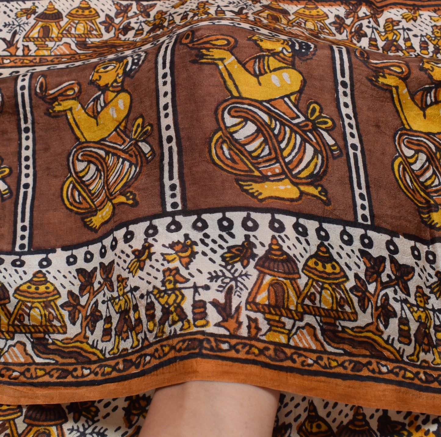 Sushila Vintage Brown Scrap Saree 100% Pure Silk Humans Printed Sari Soft Fabric