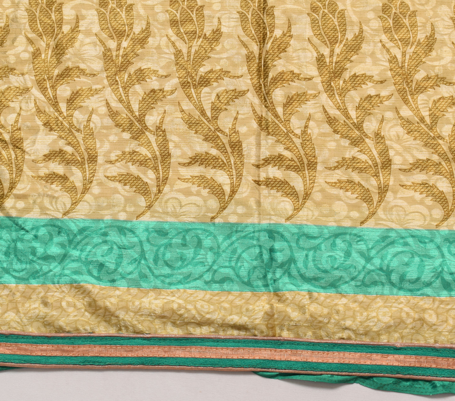 Sushila Vintage Green Scrap Saree Blend Crepe Silk Printed Floral Sari Fabric