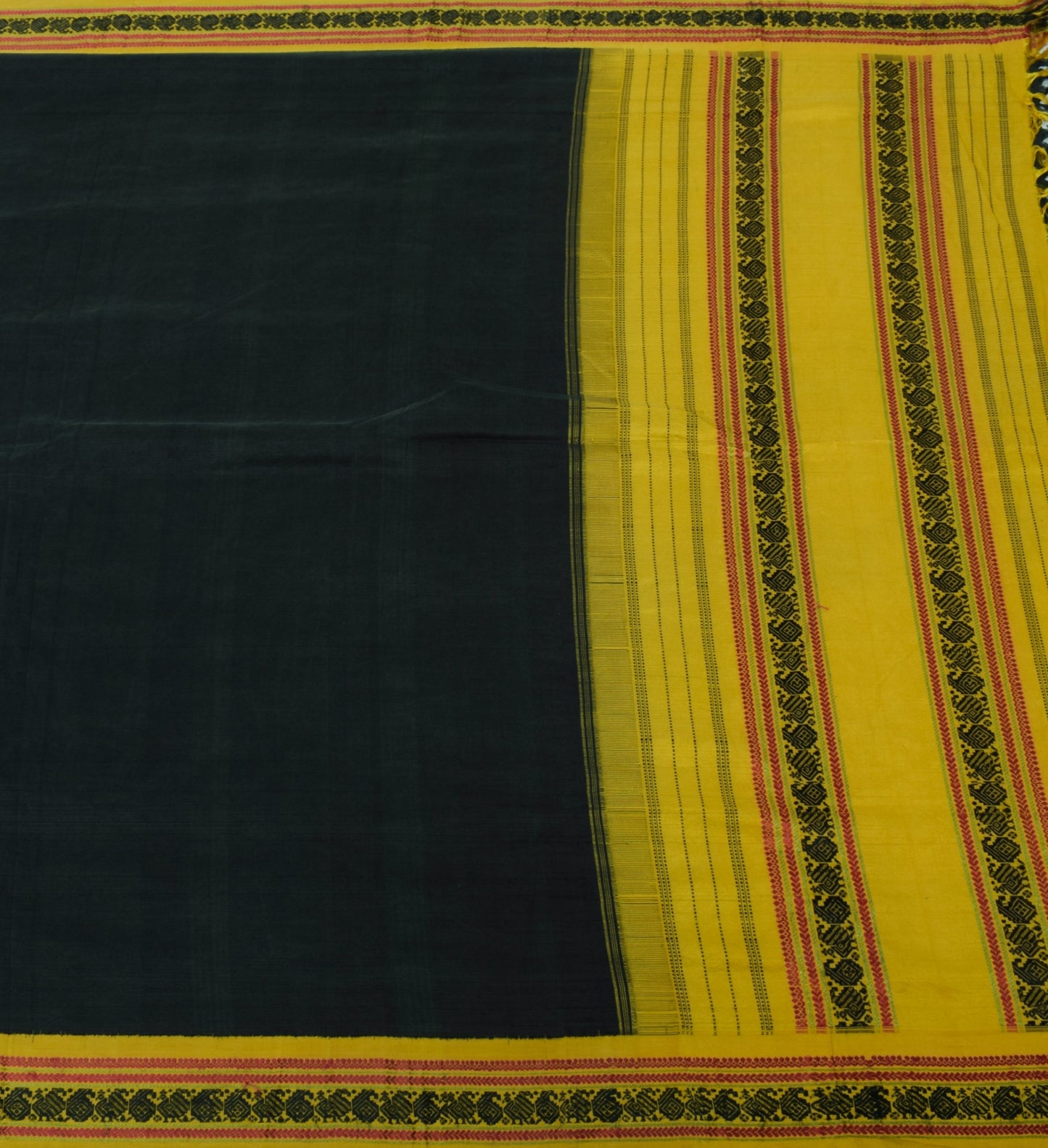 Sushila Vintage Black Saree Handwoven Peacock Border Pallu Pure Silk Sari Fabric