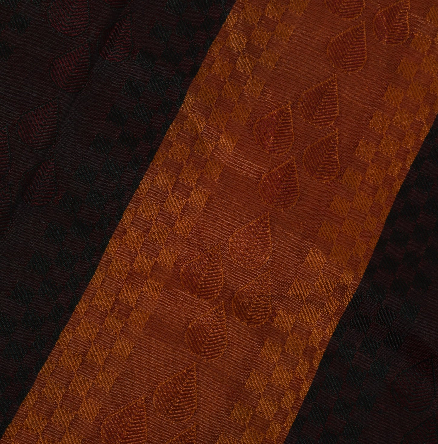 Sushila Vintage Indian Sari Blend Silk Woven Floral Sari 5 Yard Soft Fabric